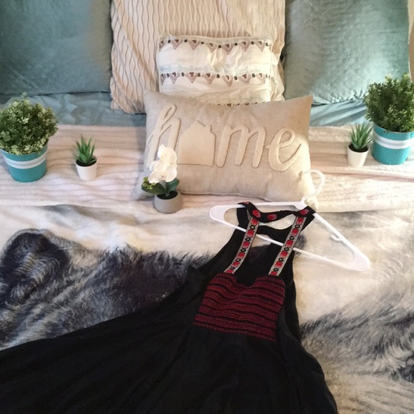 I am selling a dress!!🤩 - Picture 3 of 4